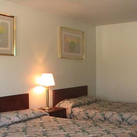 Hometown Inn Galion Extérieur photo