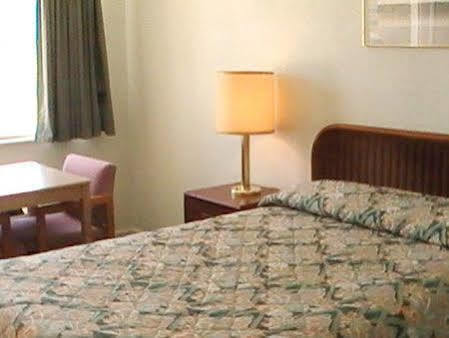 Hometown Inn Galion Extérieur photo